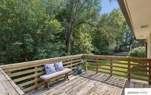 3727 Lawnwood Drive, Bellevue, NE 68123