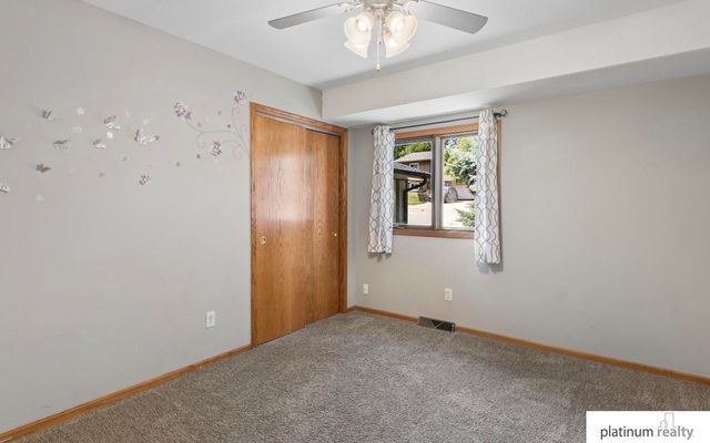 3727 Lawnwood Drive, Bellevue, NE 68123