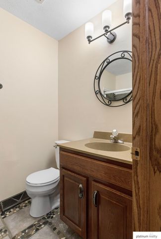 3727 Lawnwood Drive, Bellevue, NE 68123