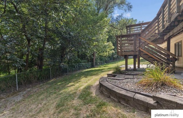 3727 Lawnwood Drive, Bellevue, NE 68123