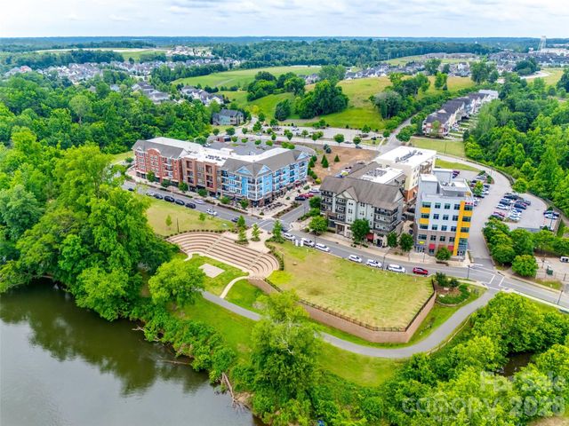 722 Waterscape Court, Rock Hill, SC 29730
