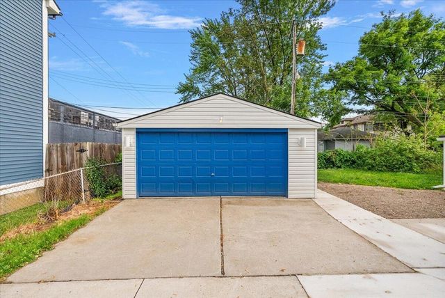 39 W Elza Avenue, Hazel Park, MI 48030