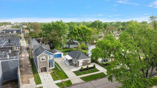 39 W Elza Avenue, Hazel Park, MI 48030