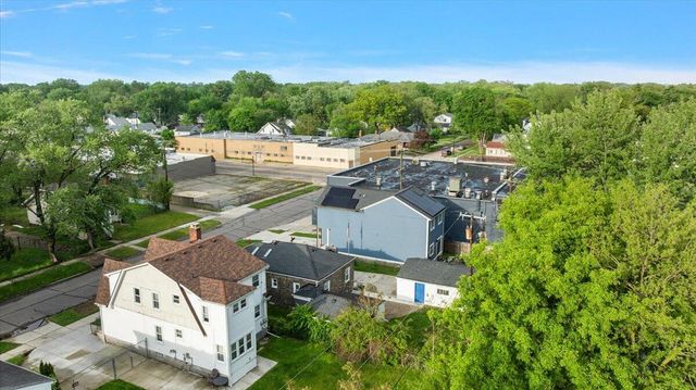 39 W Elza Avenue, Hazel Park, MI 48030