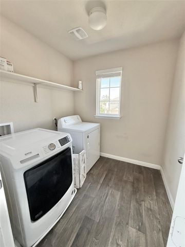 380 Blue Sage DR, Leander, TX 78641