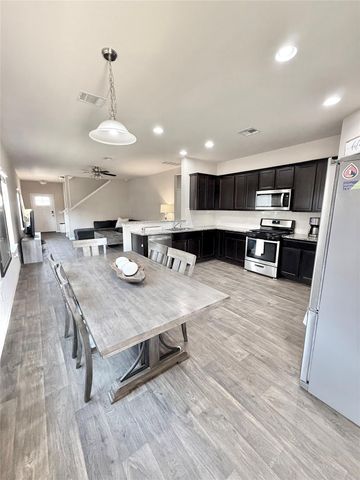 380 Blue Sage DR, Leander, TX 78641