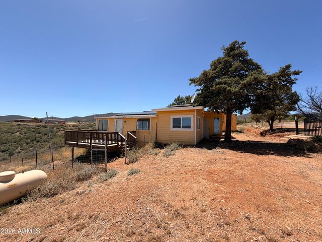 9275 E CHESTNUT HILL Avenue, Dewey, AZ 86327