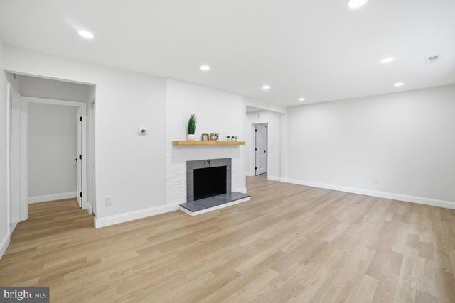 12806 MONROE AVE, Fort Washington, MD 20744