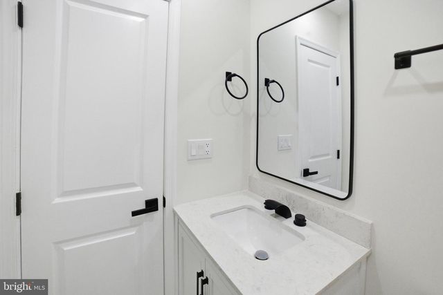 12806 MONROE AVE, Fort Washington, MD 20744