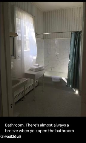 630 N Broadway, Saratoga Springs, NY 12866