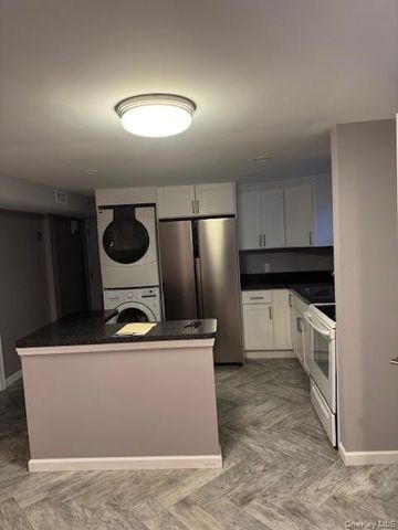 164 W Nicholai Street, Hicksville, NY 11801