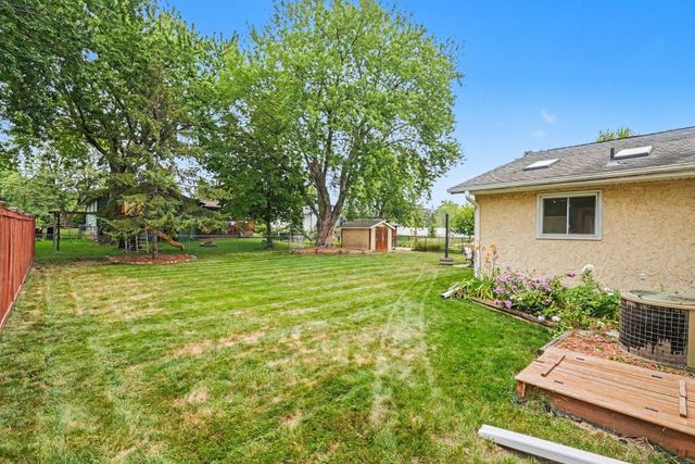 1935 Timber Wolf Trail S, Eagan, MN 55122