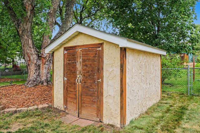 1935 Timber Wolf Trail S, Eagan, MN 55122