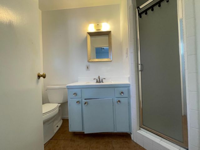 6181 S Land Park Dr, Sacramento, CA 95831