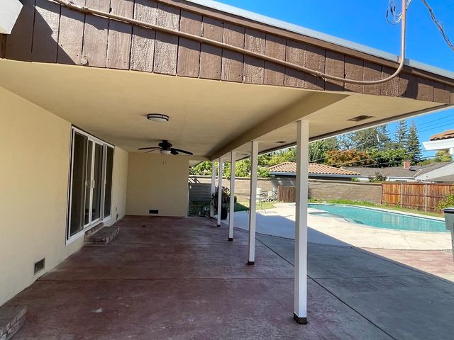 6181 S Land Park Dr, Sacramento, CA 95831