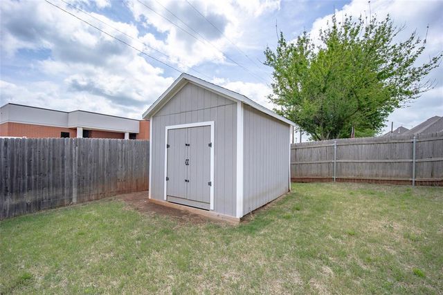 404 Clearview Drive, Washington, OK 73093