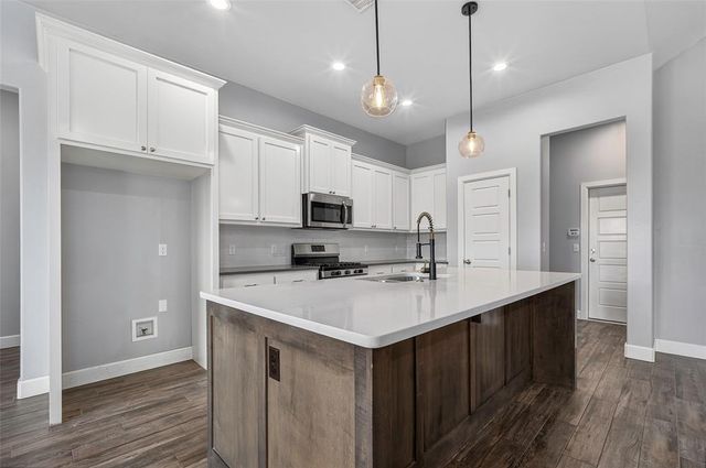 404 Clearview Drive, Washington, OK 73093