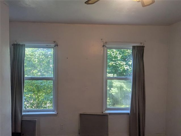 1233 Scott St, Mckeesport, PA 15132