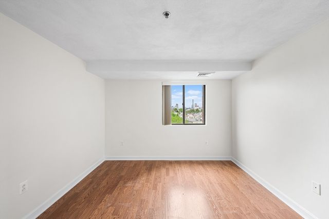 39 Parlin St 503, Everett, MA 02149