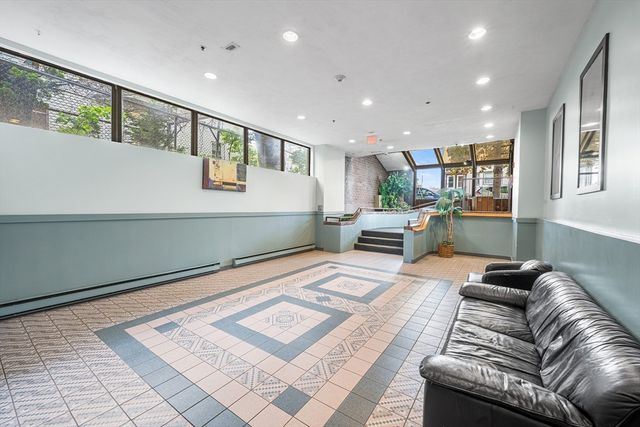 39 Parlin St 503, Everett, MA 02149