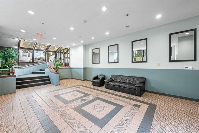 39 Parlin St 503, Everett, MA 02149