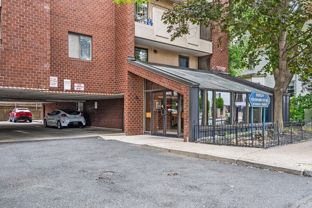 39 Parlin St 503, Everett, MA 02149