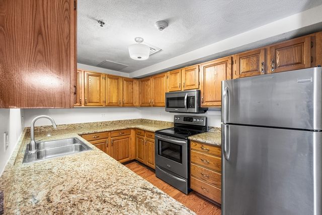 39 Parlin St 503, Everett, MA 02149