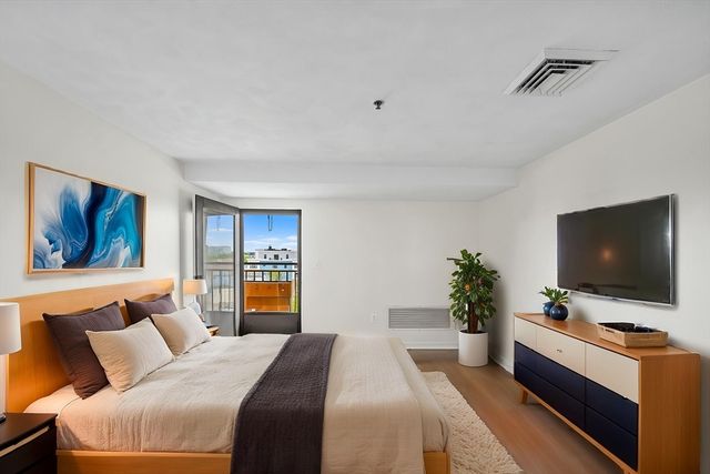 39 Parlin St 503, Everett, MA 02149