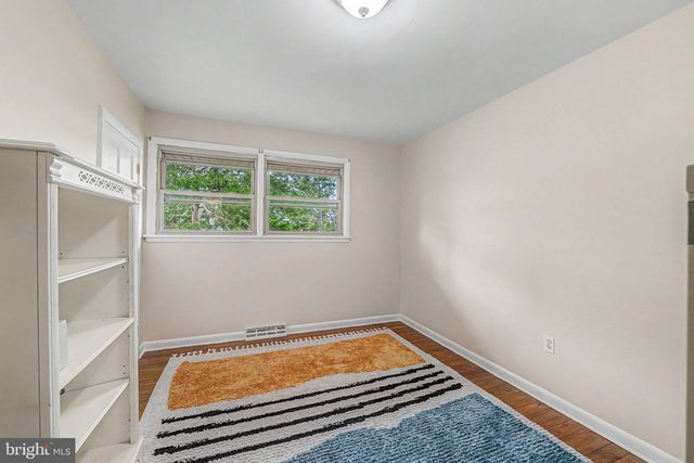 19 W ILLINOIS AVE, Absecon, NJ 08201