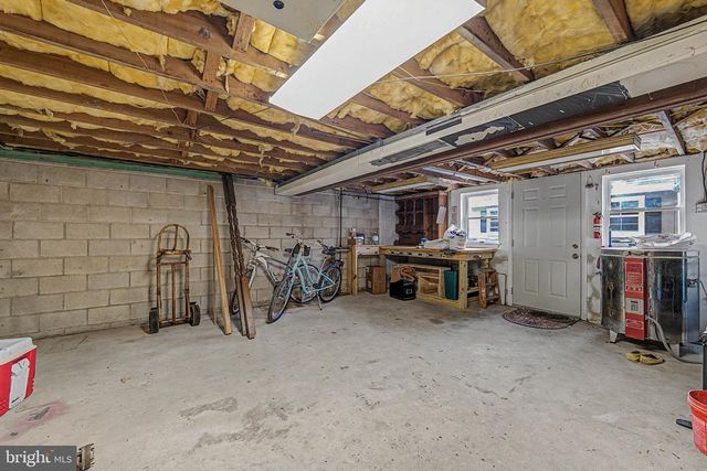 19 W ILLINOIS AVE, Absecon, NJ 08201