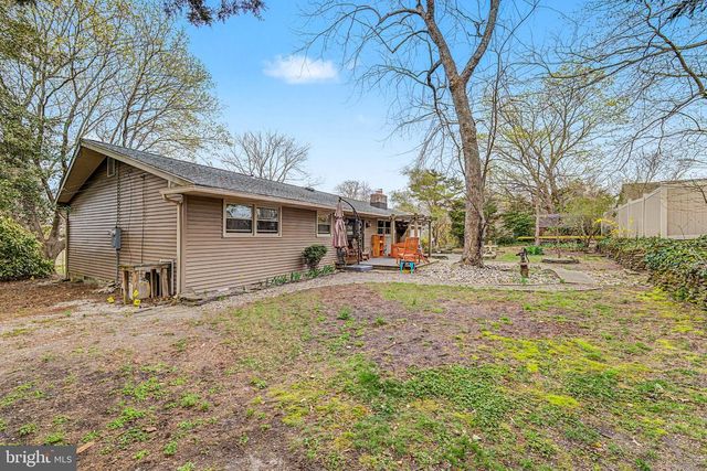 19 W ILLINOIS AVE, Absecon, NJ 08201