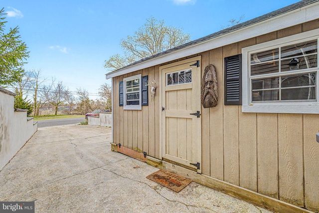 19 W ILLINOIS AVE, Absecon, NJ 08201