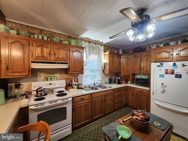 3948 MAIN ST, Conestoga, PA 17516