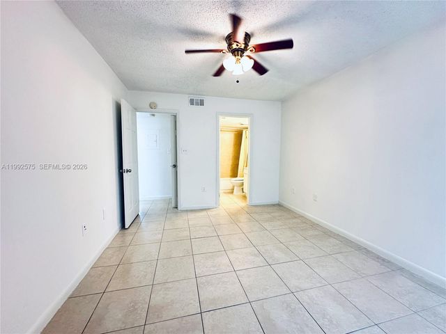 481 SW 113th Way 481, Pembroke Pines, FL 33025
