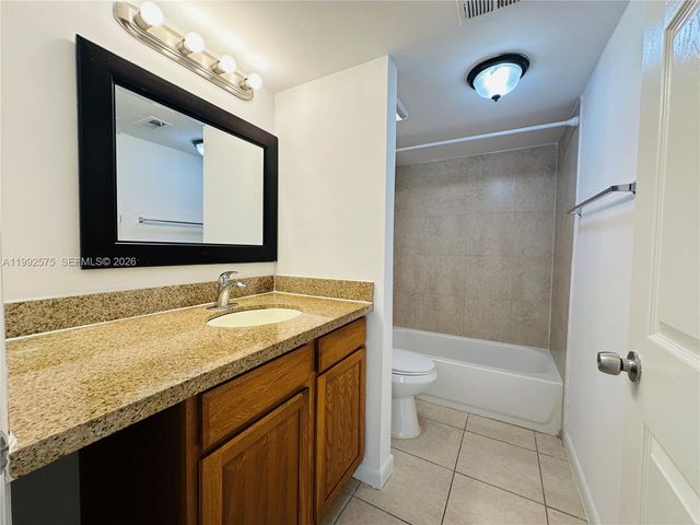 481 SW 113th Way 481, Pembroke Pines, FL 33025