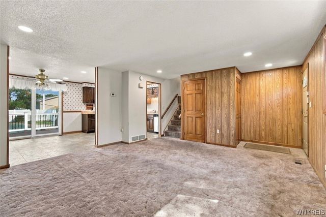 693 Lincoln Avenue, Lockport City, NY 14094