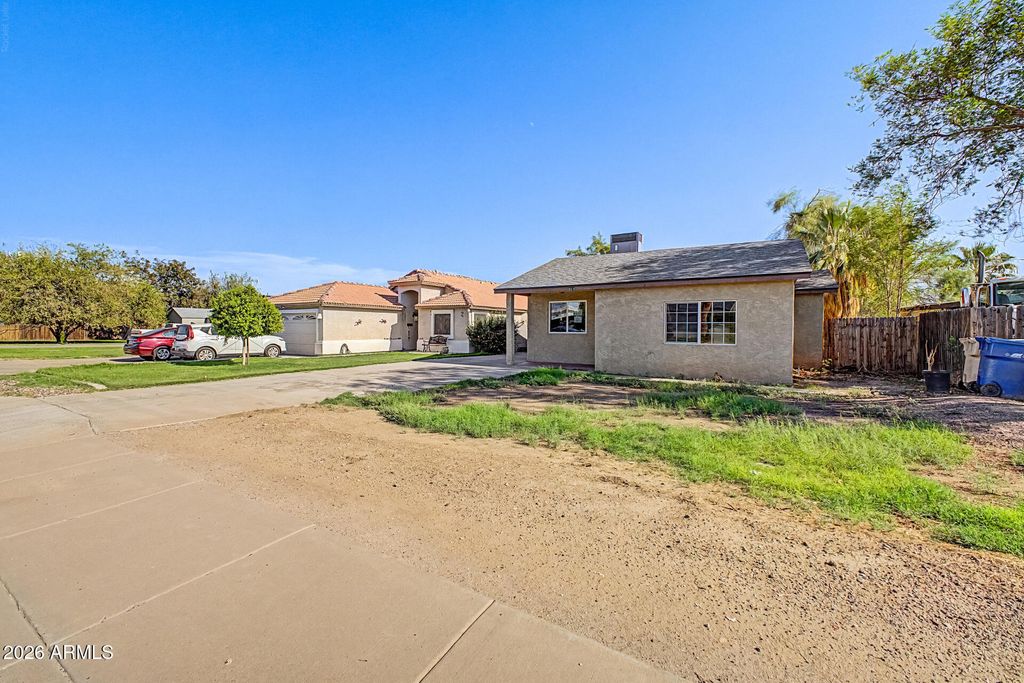 811 E EDISON Avenue, Buckeye, AZ 85326 — photo 4