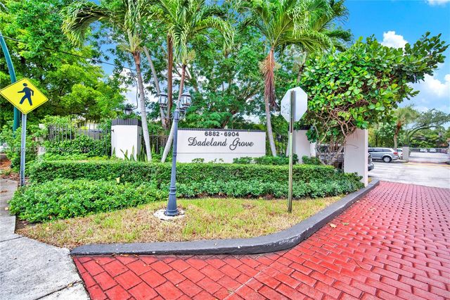 6886 N Kendall Dr D102, Pinecrest, FL 33156
