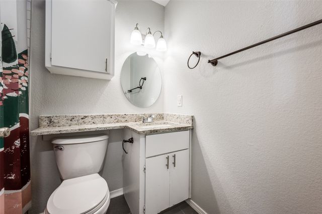 3842 Waterford Way, Denton, TX 76210