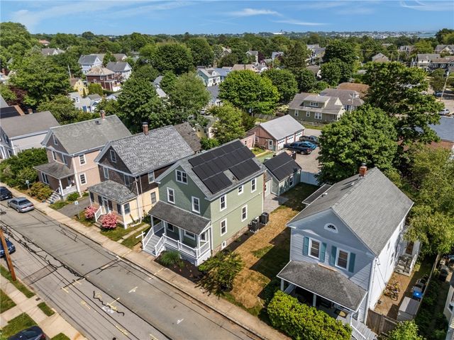 21 Russell Avenue, Newport, RI 02840