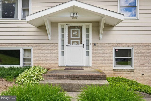 1110 LOMBARD RD, Red Lion, PA 17356