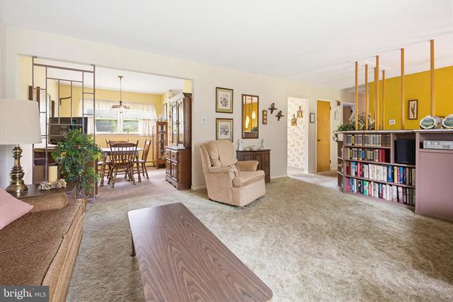 1110 LOMBARD RD, Red Lion, PA 17356