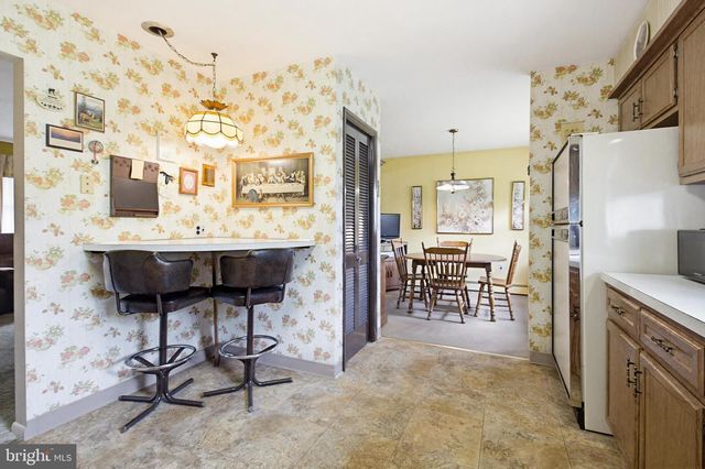 1110 LOMBARD RD, Red Lion, PA 17356