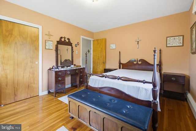 1110 LOMBARD RD, Red Lion, PA 17356
