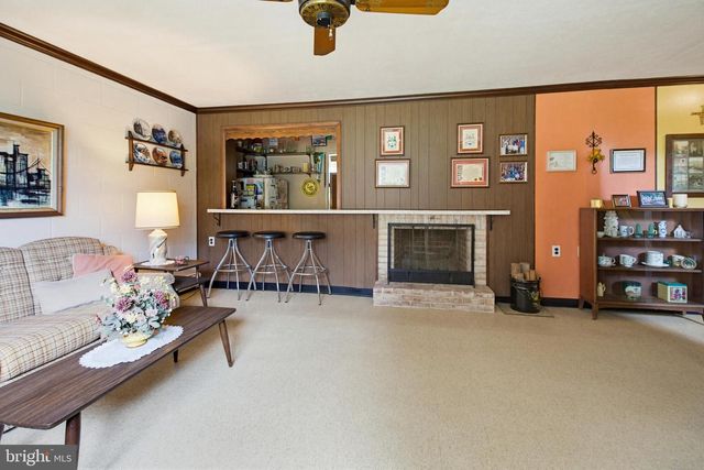 1110 LOMBARD RD, Red Lion, PA 17356