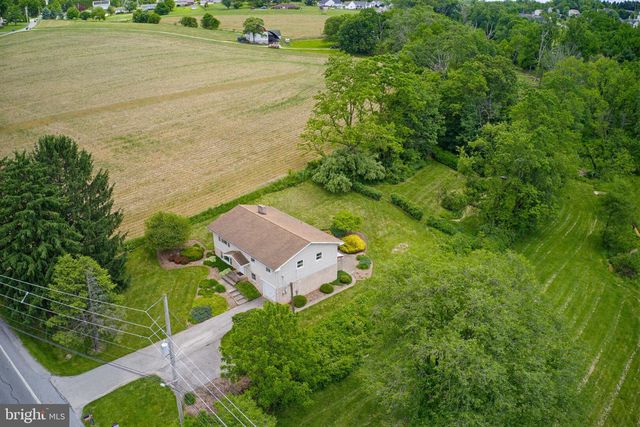 1110 LOMBARD RD, Red Lion, PA 17356