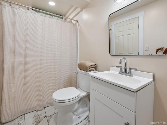 850 S Flower Street, Lakewood, CO 80226