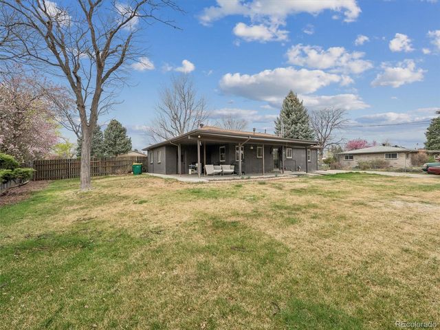 850 S Flower Street, Lakewood, CO 80226