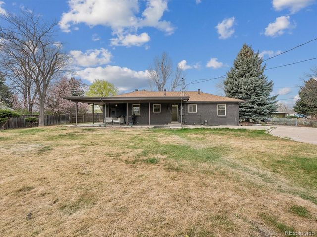 850 S Flower Street, Lakewood, CO 80226