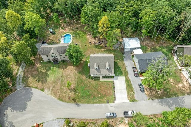 374 Shiloh Ln, Smithville, TN 37166